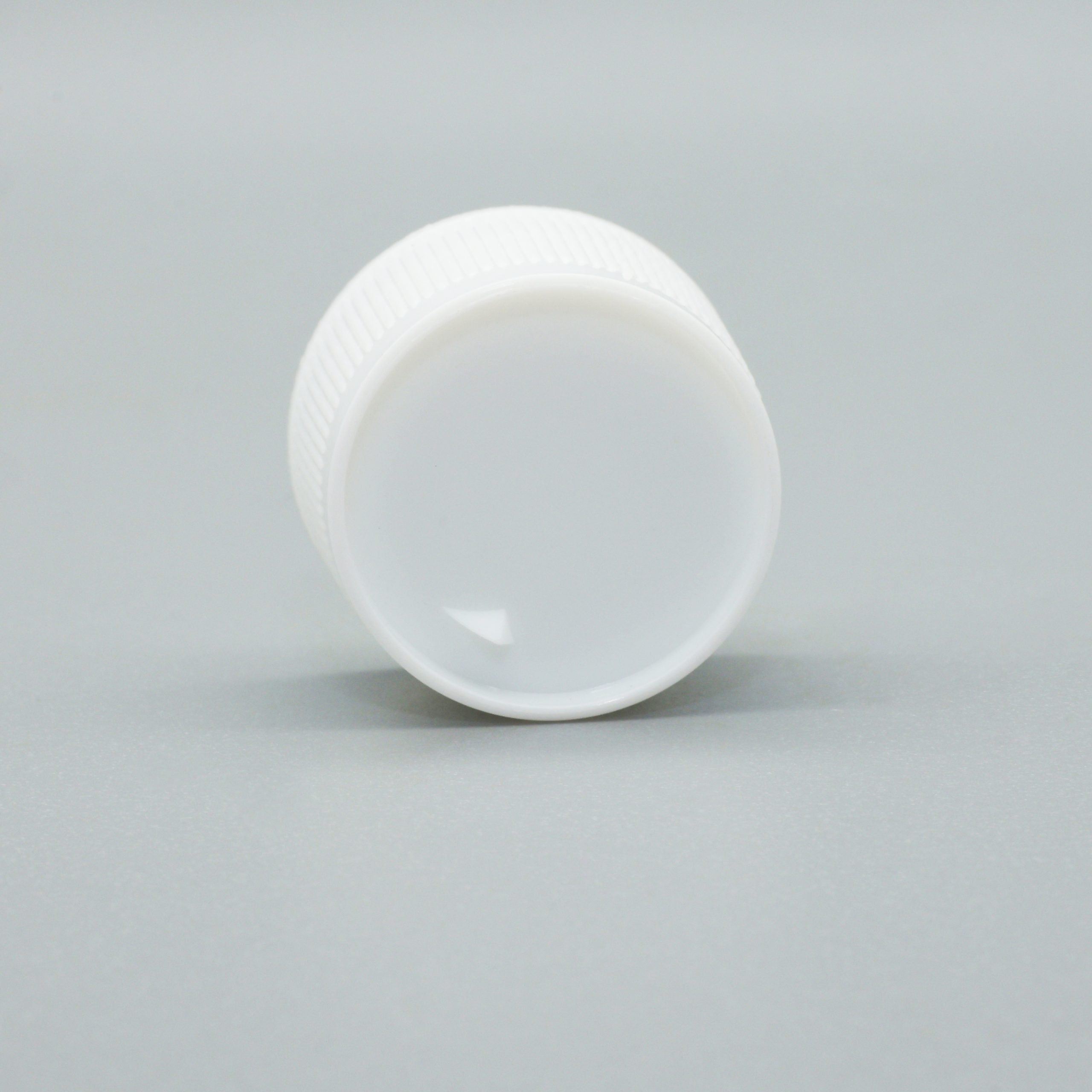 24mm Cutting-Edge Screw Caps with Integrated Blade - Image 5